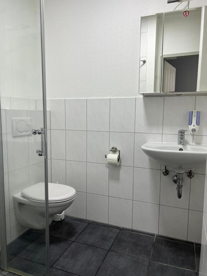 Motel Am Outletcenter Ноймюнстер Екстер'єр фото